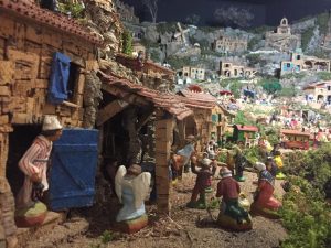 Boutique de Noël et crèche monumentale à Seillans_Seillans