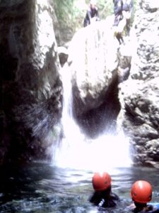 Canyoning Back to the tree